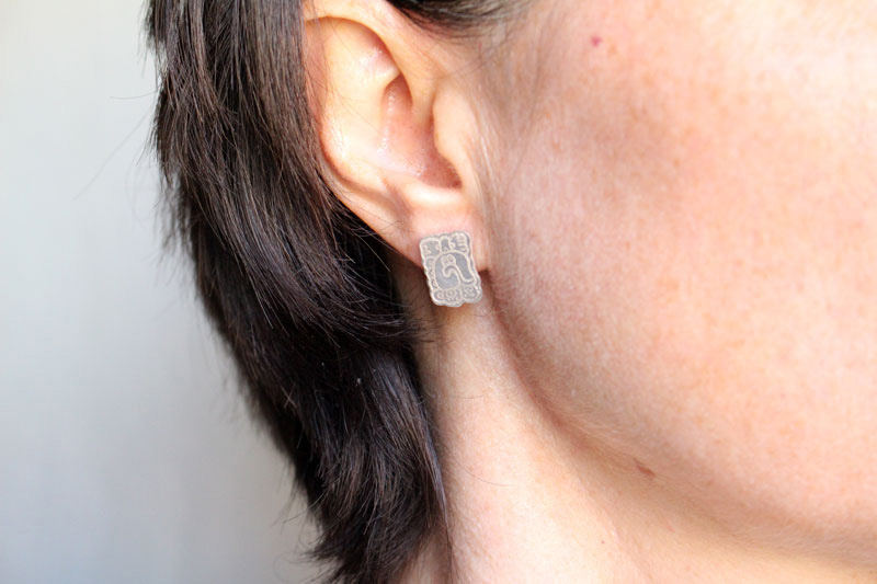 Points cardinaux mayas, boucles d’oreilles glyphe mexicain maya, nord-sud-est-ouest, en argent