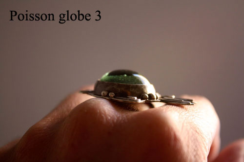 Poisson globe, bague poisson fugu en argent et verre