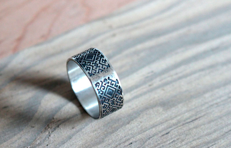 Porte de l’âme, bague slave en argent