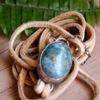 Poséidon, bracelet mer déchaînée en argent, cuir et chrysocolle