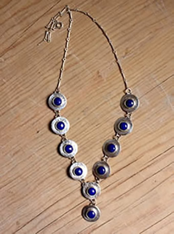 Reine du Nil, collier égyptien en argent et lapis-lazuli
