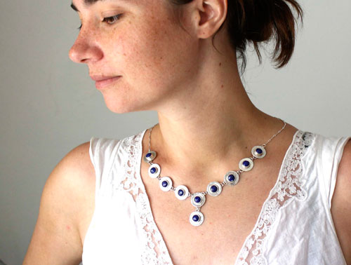 Reine du Nil, collier égyptien en argent et lapis-lazuli