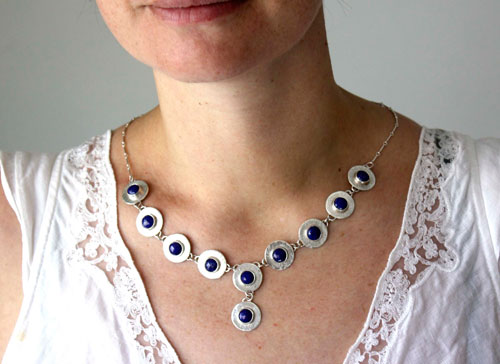 Reine du Nil, collier égyptien en argent et lapis-lazuli
