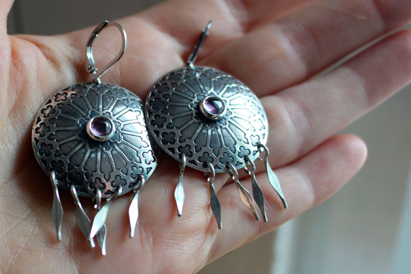 Rosace, boucles d’oreilles vitrail médiéval en argent et zircon