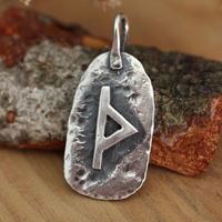 Rune, pendentif celtique en argent