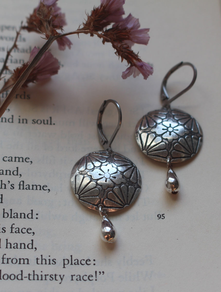 Sakura en fleur, boucles d’oreilles fleur de cerisier japonaise en argent