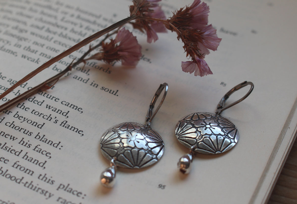 Sakura en fleur, boucles d’oreilles fleur de cerisier japonaise en argent