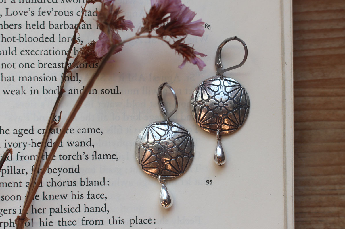 Sakura en fleur, boucles d’oreilles fleur de cerisier japonaise en argent