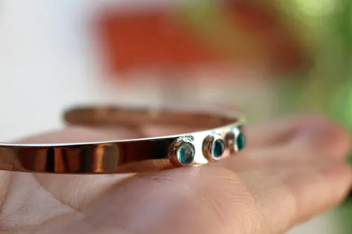 Sarah, bracelet liberté et la spiritualité en argent zircon bleu