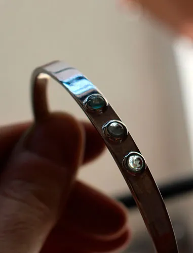 Sarah, bracelet liberté et la spiritualité en argent zircon bleu