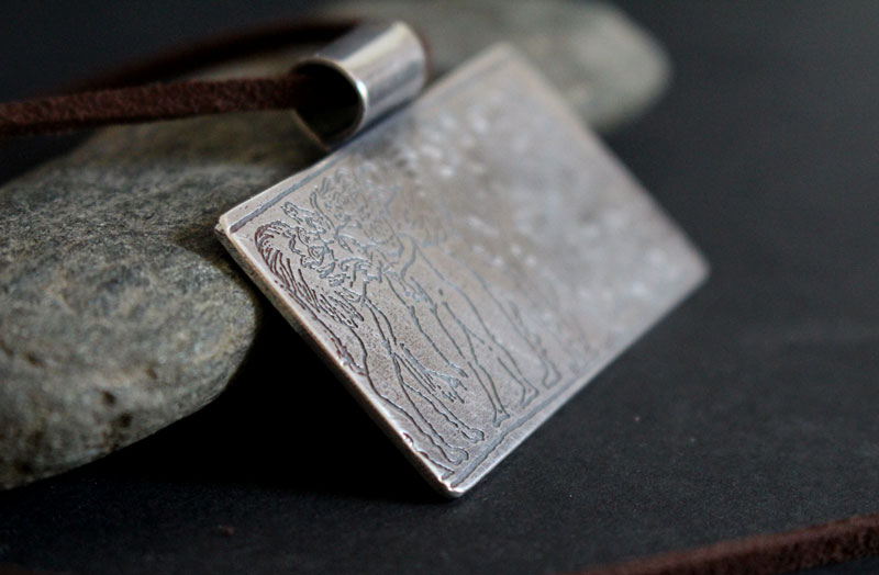 Sceau-cylindre du roi de Kisch, collier mésopotamien en argent