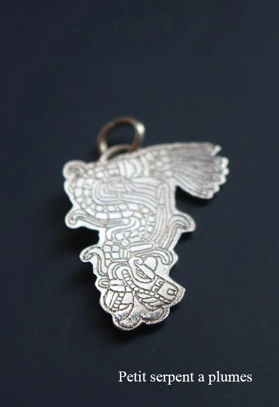 Serpent à plumes, pendentif Quetzalcoatl dieu aztèque en argent