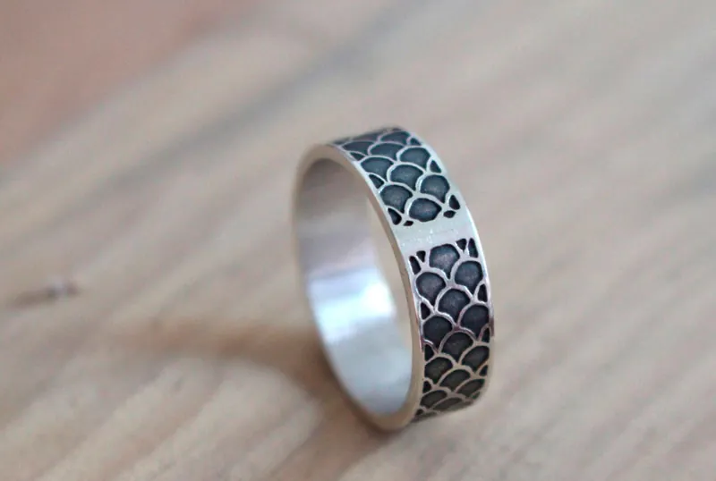 Sirène, bague écailles de poisson en argent