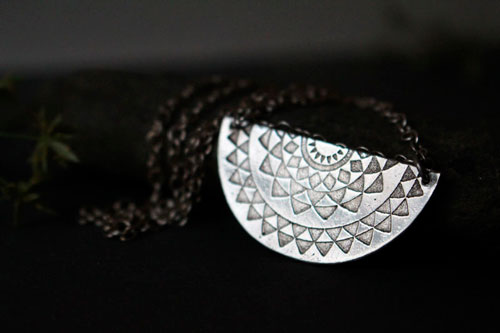 Soleil tribal, collier astre inca en argent