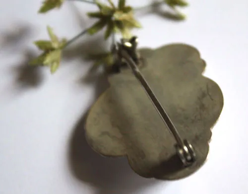 Songe d’une nuit d’été, broche rêve en couleur en argent et opale de feu