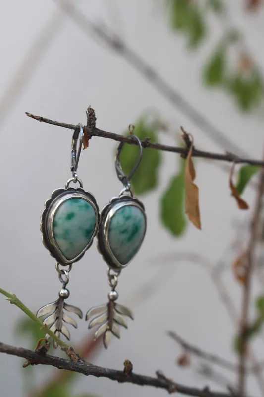 Sous-bois, boucles d’oreilles fougère celtique en argent et jaspe
