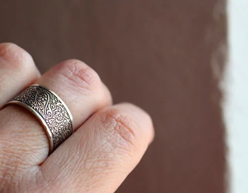 Sur la route de la soie, bague cachemire oriental en argent