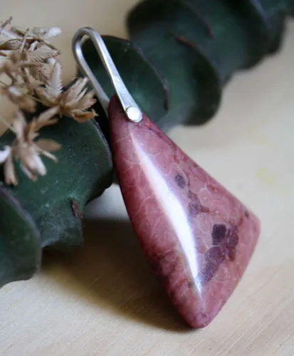 Symbiose, pendentif union marine en argent et corail rouge