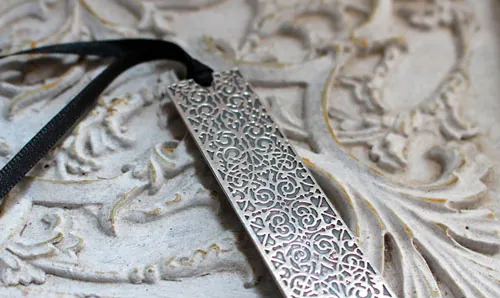 Symphonie, marque-page baroque en argent