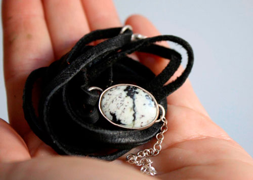 Sapheda, bracelet pureté et force en argent, cuir et agate dendritique
