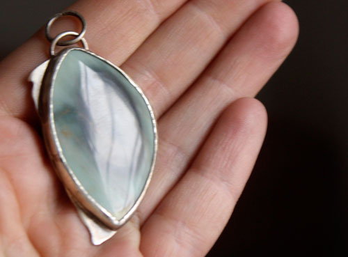 Sauvage, pendentif aventure en argent et jaspe impérial royal