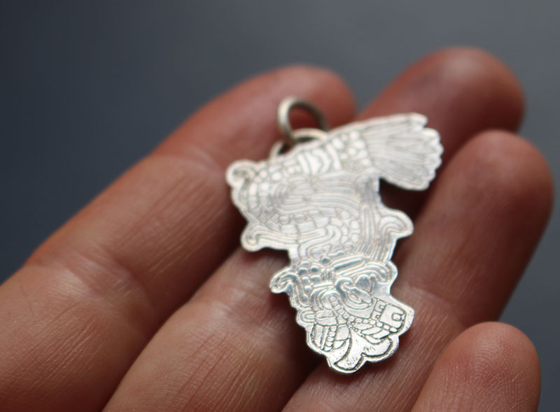 Serpent à plumes, pendentif quetzalcoatl, dieu aztèque en argent