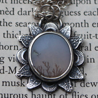 Soleil d’hiver, collier nature en argent et agate dendritique