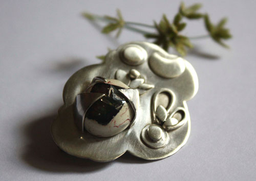 Songe d’une nuit d’été, broche rêve en couleur en argent et opale de feu