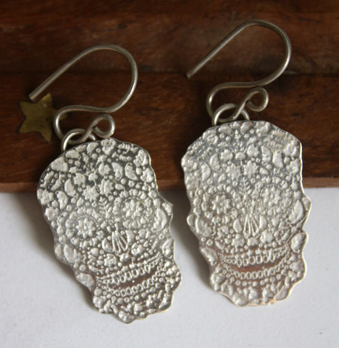 Sugar skull, boucles d’oreilles tête de mort mexicaine en argent