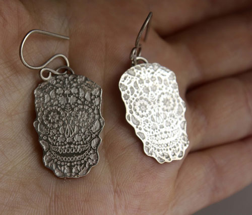 Sugar skull, boucles d’oreilles tête de mort mexicaine en argent