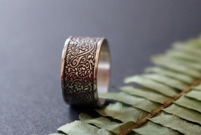 Sur la route de la soie, bague cachemire oriental en argent