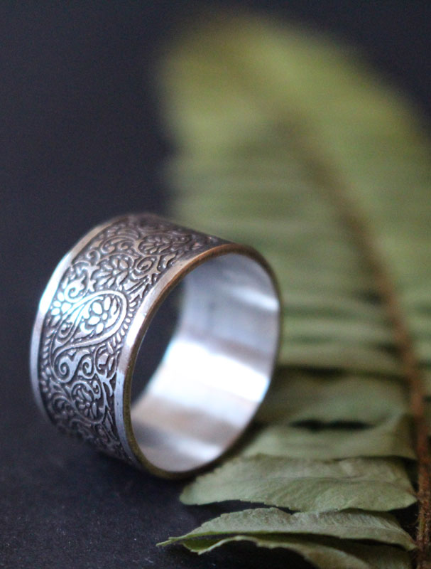 Sur la route de la soie, bague cachemire oriental en argent