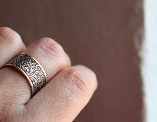 Sur la route de la soie, bague cachemire oriental en argent
