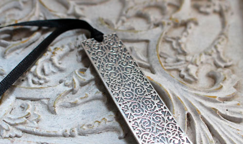 Symphonie, marque-page baroque en argent