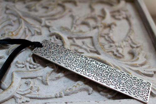 Symphonie, marque-page baroque en argent