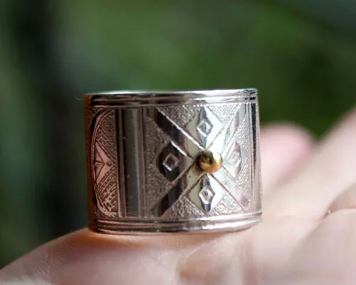 Touareg, bague tribal ethnique africaine en argent et laiton