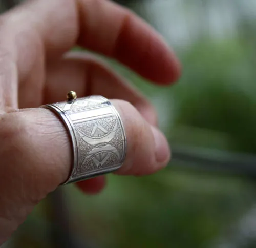 Touareg, bague tribal ethnique africaine en argent et laiton