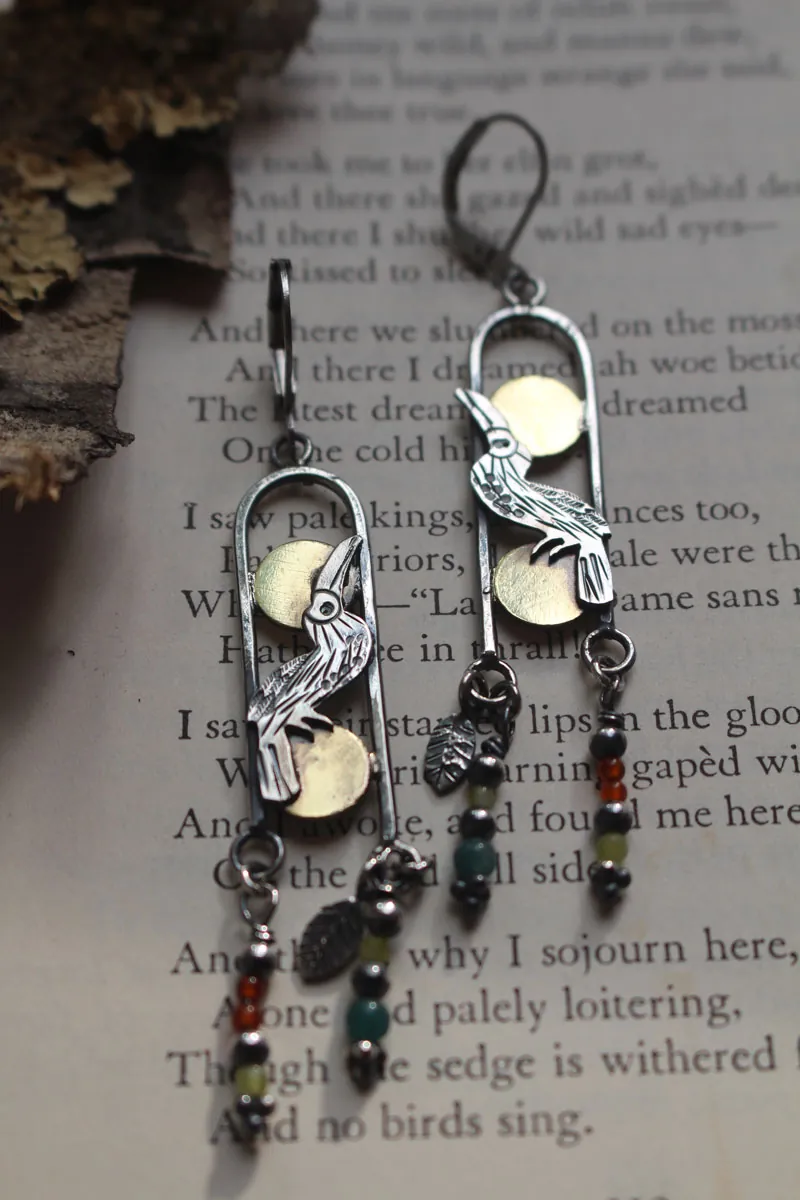 Toucan, boucles d’oreilles oiseau exotique en argent, laiton, cornaline et agate verte