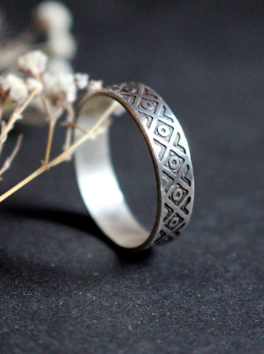 Tribal, bague carrés et cercles ethniques en argent 