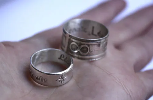 Une vie, bague déclaration selon One du groupe U2 en argent
