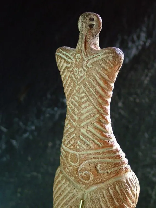 Vénus Cucuteni, collier déesse mère néolithique en argent