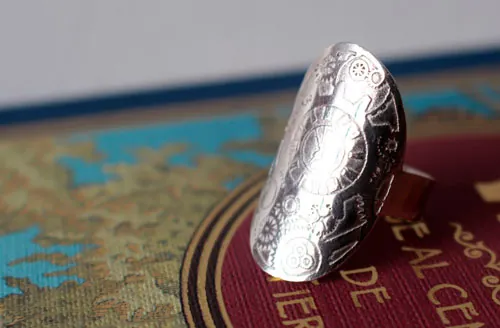 Voyage dans le temps, bague engrenage d’horloge steampunk en argent