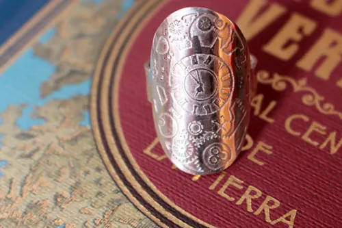 Voyage dans le temps, bague engrenage d’horloge steampunk en argent