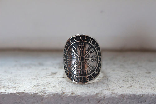 Vegvisir, bague viking en argent