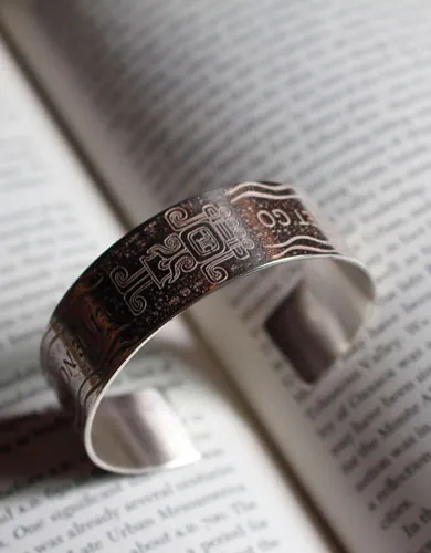 Xiuhmolpilli, bracelet aztèque du Mexique en argent