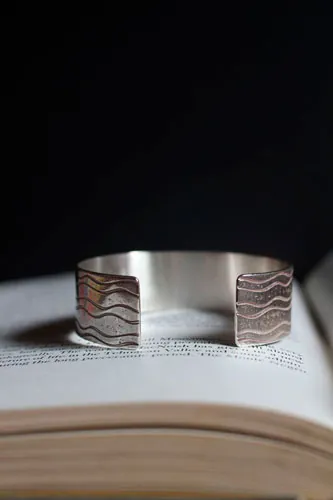Xiuhmolpilli, bracelet aztèque du Mexique en argent