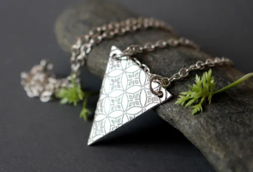 Yashiro, collier sanctuaire shippo japonais en argent