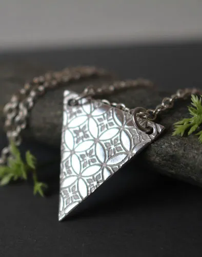 Yashiro, collier sanctuaire shippo japonais en argent