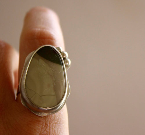 Yanagi, bague mare méditative en argent et jaspe Willow Creek