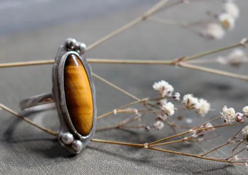Zéphyrine, bague pierre au choix en argent avec onyx, œil de tigre, howlite, agate rouge ou agate verte